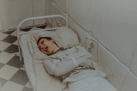 Квест «Побег из психбольницы» от Место квестов